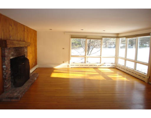 256 Boston Post Road Weston, MA 02493 - Photo 6 of 9