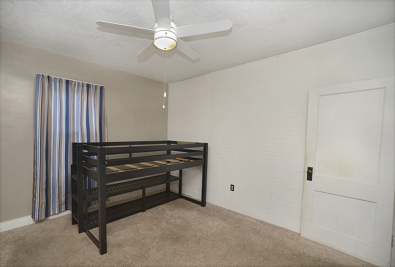 634 1st Avenue Ottawa, IL 61350 - Photo 11 of 23