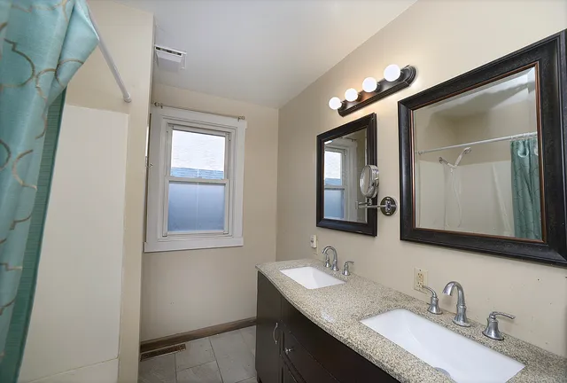 $212,900 | 634 1st Avenue, Ottawa, IL 61350