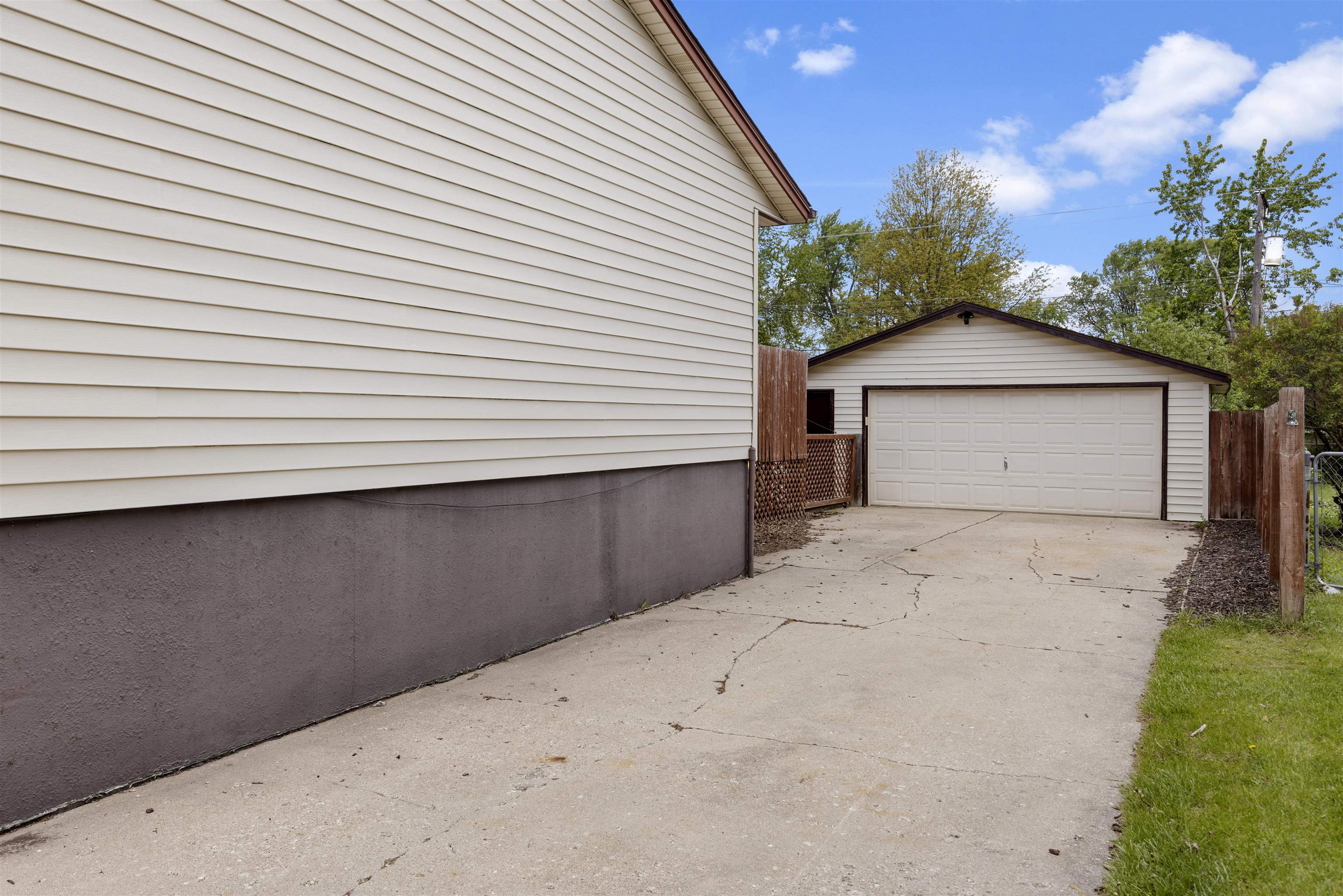 2120 Coronet Road Loves Park, IL 61111 - Photo 22 of 22 Gallery Image 22