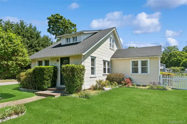 $749,500 | 9 Wesley Avenue, Jamesport, NY 11947