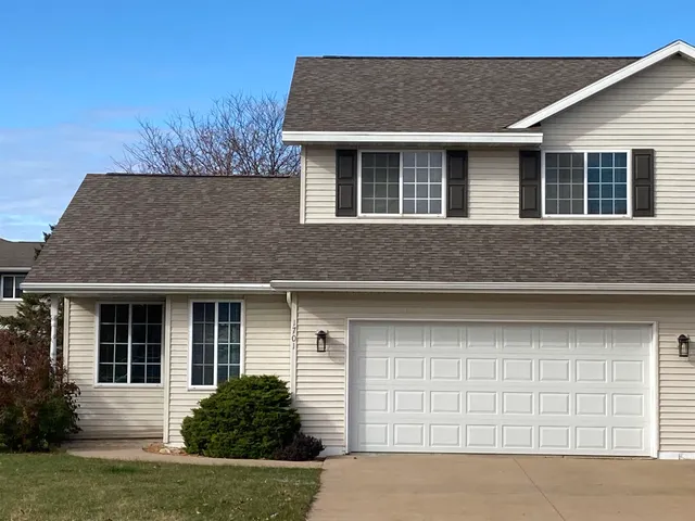 $264,900 | 1701 Meadow View Lane, Little Chute, WI 54140