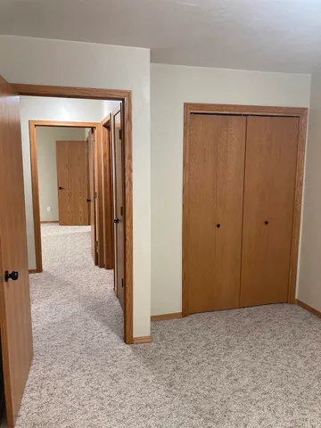 $264,900 | 1701 Meadow View Lane, Little Chute, WI 54140