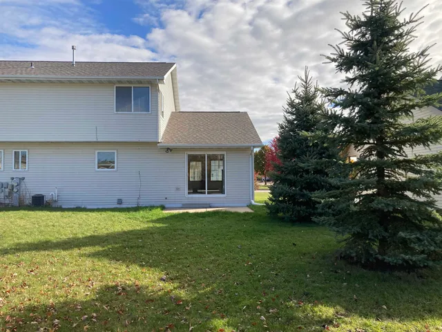 $264,900 | 1701 Meadow View Lane, Little Chute, WI 54140