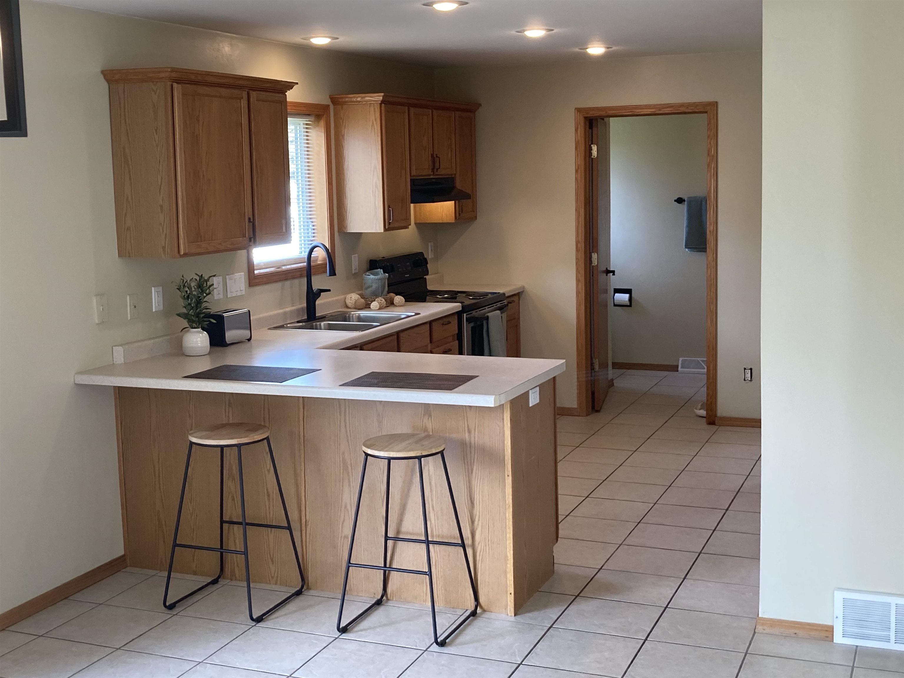 1701 Meadow View Lane Little Chute, WI 54140 - Photo 5 of 22