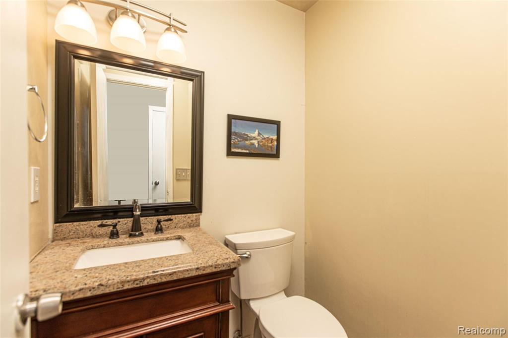 1197 Whispering Knoll Lane Rochester Hills, MI 48306 - Photo 10 of 24
