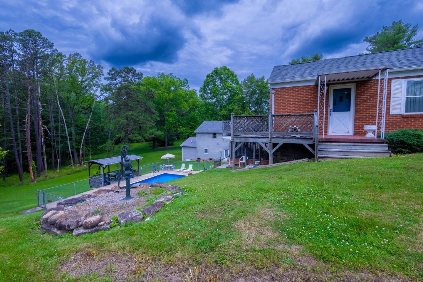 812 Bellefonte Princess Road Ashland, KY 41101 - Photo 4 of 36