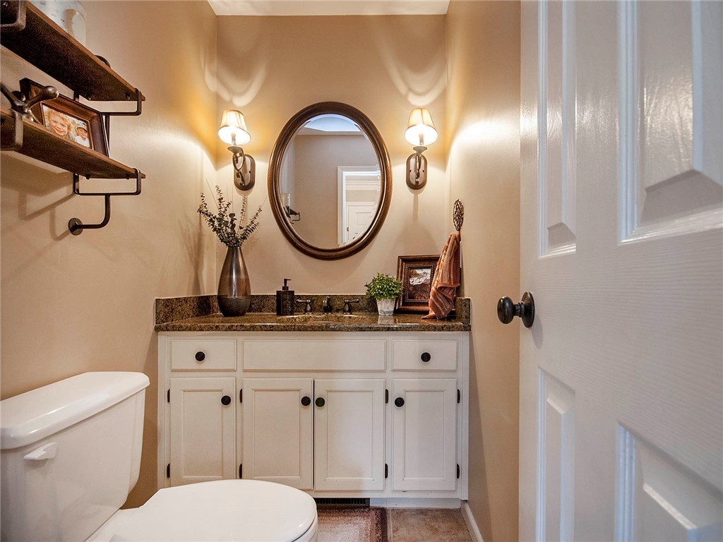 809 Huntington Road Easley, SC 29642 - Photo 6 of 37 Gallery Image 6