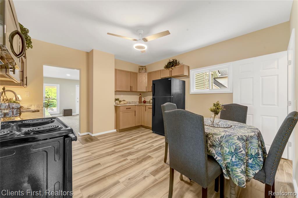 6360 Denton Road Belleville, MI 48111 - Photo 12 of 41