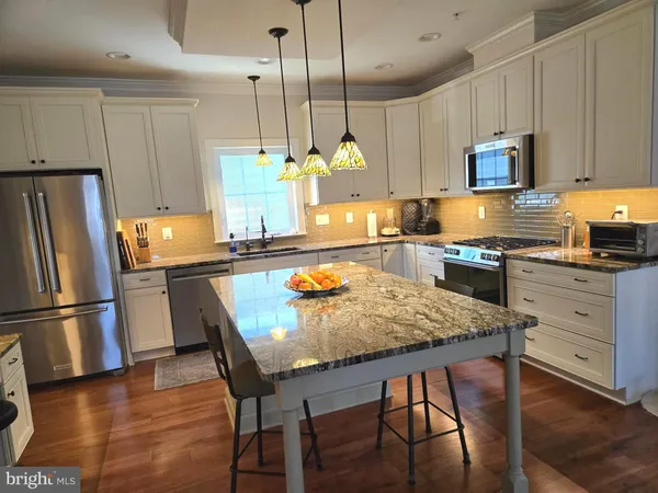 $849,900 | 8006 Parrotts, Easton, MD 21601