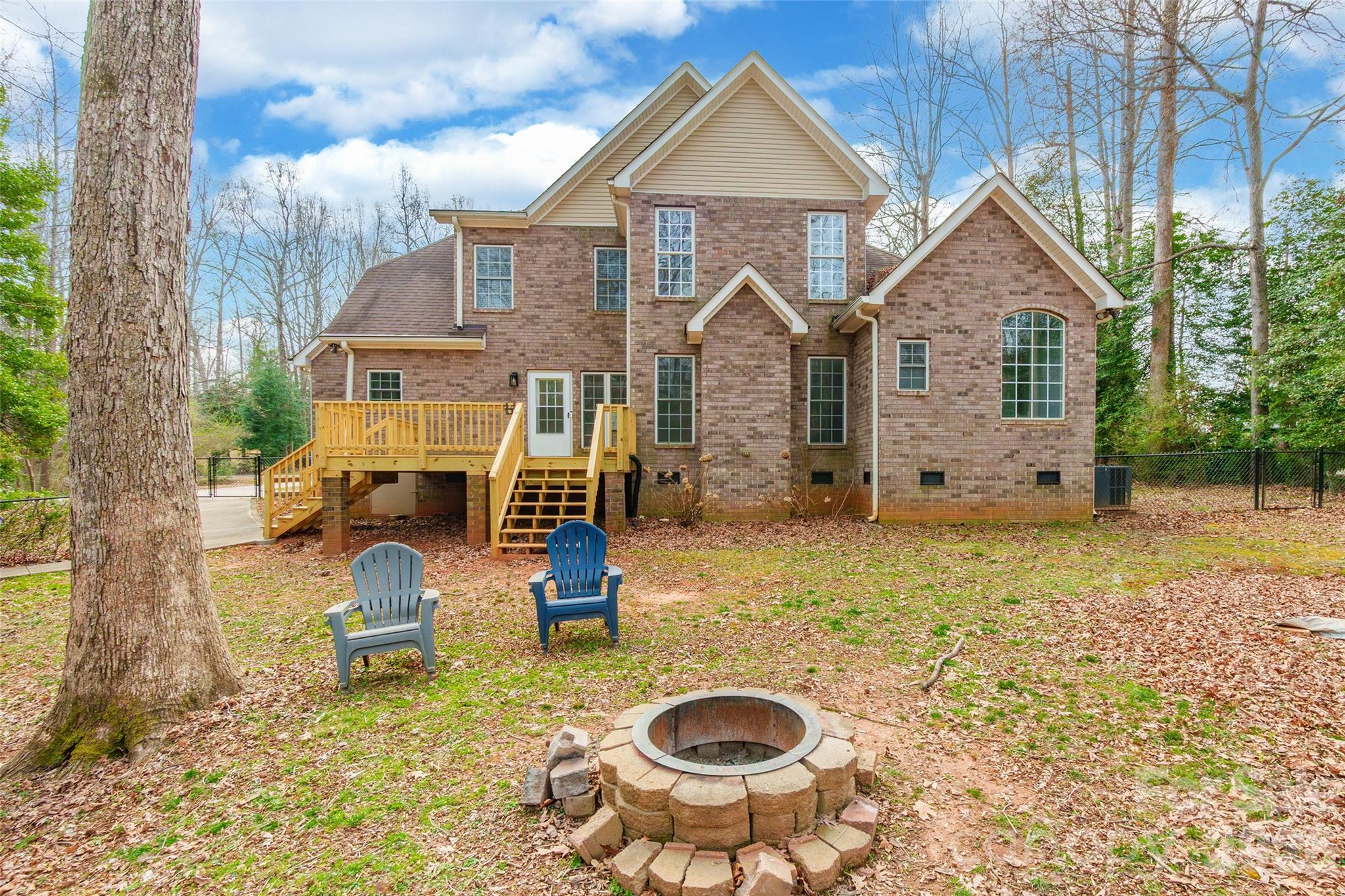 321 Forbes Court Clover, SC 29710 - Photo 26 of 31 a front view of a house with garden