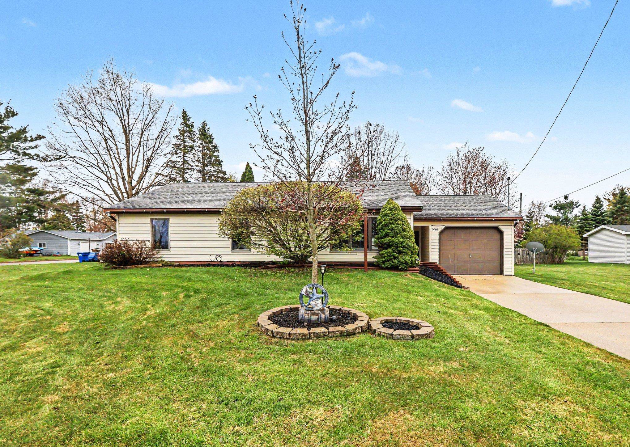 1401 Cummer Street Cadillac, MI 49601 - Photo 26 of 27