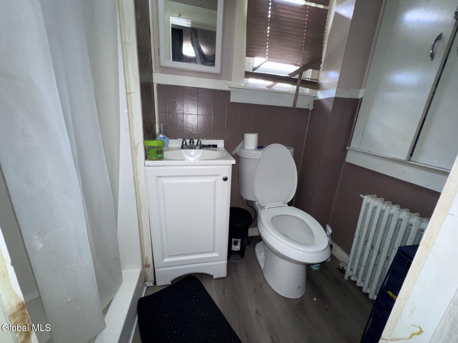 334 Glengary Road Schenectady, NY 12304 - Photo 11 of 23 Photo Apr 15 2026, 2 31 01 PM