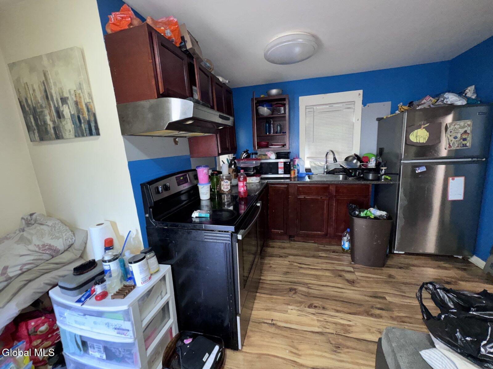 334 Glengary Road Schenectady, NY 12304 - Photo 8 of 23 Photo Apr 15 2026, 2 30 13 PM