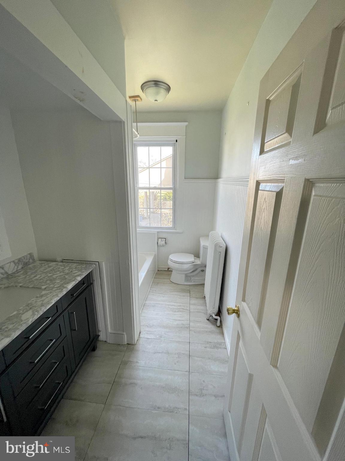 2124 Susquehanna Road Abington, PA 19001 - Photo 13 of 21 Main Bath
