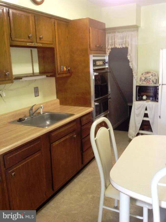1536 Doolittle Road Baltimore, MD 21221 - Photo 6 of 20 Kitchen