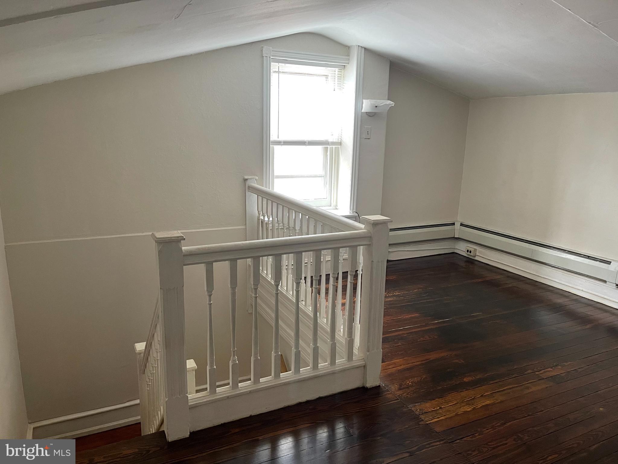 5195 Ridge Avenue Philadelphia, PA 19128 - Photo 15 of 30 bi-level 2nd floor apt