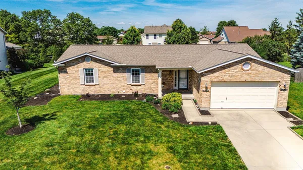 $399,900 | 3783 Hickory View Drive, Hamilton, OH 45011