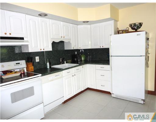246 New Road Monmouth Junction, NJ 08852 - Photo 3 of 13 Gallery Image 3