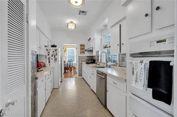 $825,000 | 3419-21 Prytania Street, New Orleans, LA 70115