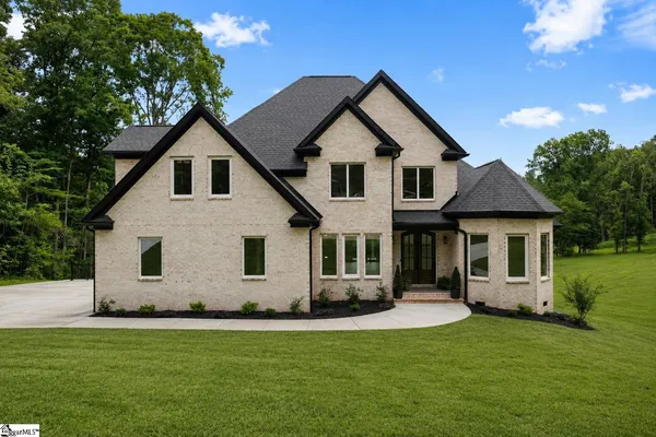 $785,000 | 1026 Lakewood Drive, Anderson, SC 29625