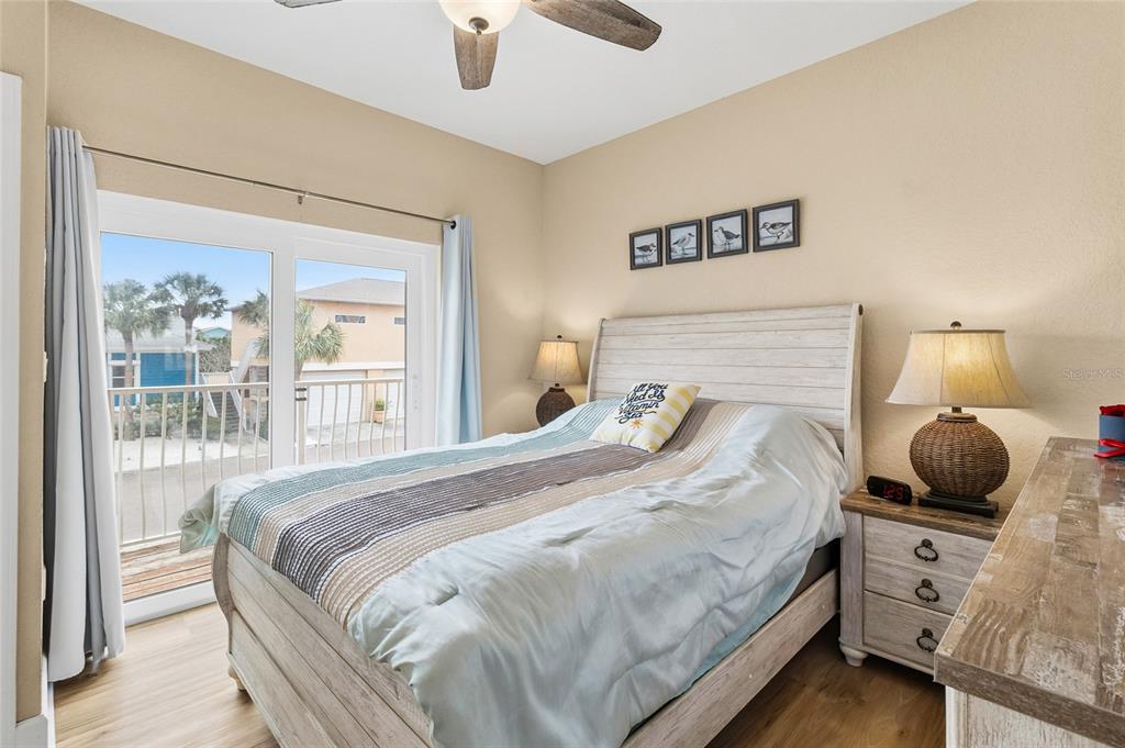 150 164th Avenue Redington Beach, FL 33708 - Photo 37 of 64 a bedroom with a bed and window