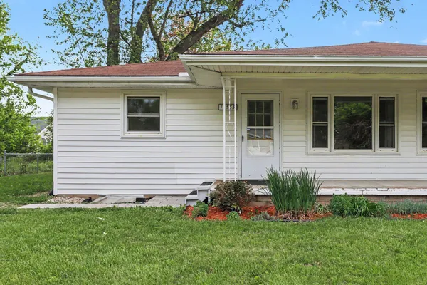 $1,550 | 13535 West Tremblay Drive, Vicksburg, MI 49097