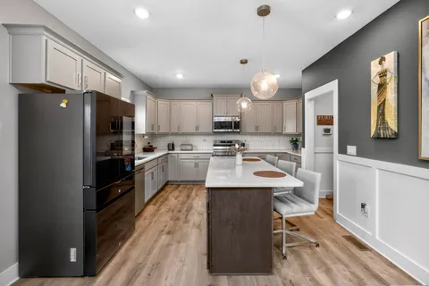 $574,999 | 203 Strongpoint Drive, Hendersonville, TN 37075