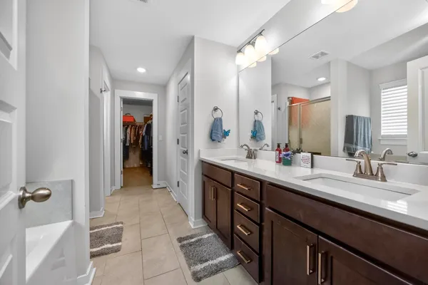 $574,999 | 203 Strongpoint Drive, Hendersonville, TN 37075