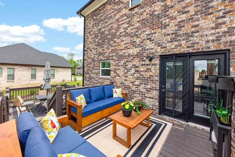 $574,999 | 203 Strongpoint Drive, Hendersonville, TN 37075