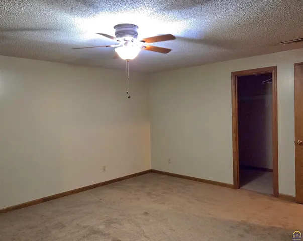$167,580 | 5542 Southwest Stonegate Court, Topeka, KS 66606