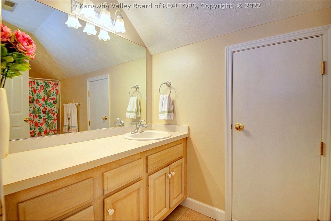 397 Peach Ridge Road Hurricane, WV 25526 - Photo 27 of 30 Gallery Image 27