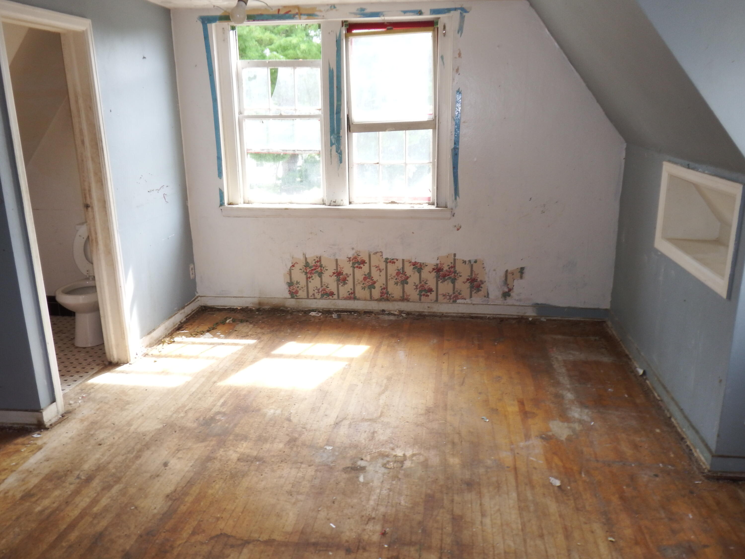 4815 West Custer Avenue Milwaukee, WI 53218 - Photo 12 of 15 bedroom