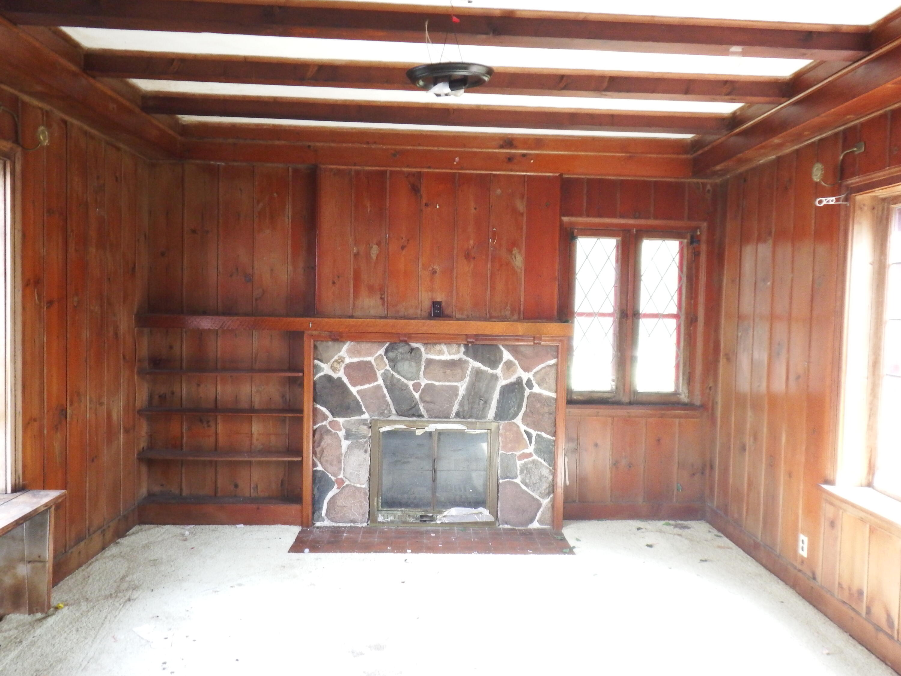 4815 West Custer Avenue Milwaukee, WI 53218 - Photo 3 of 15 living room