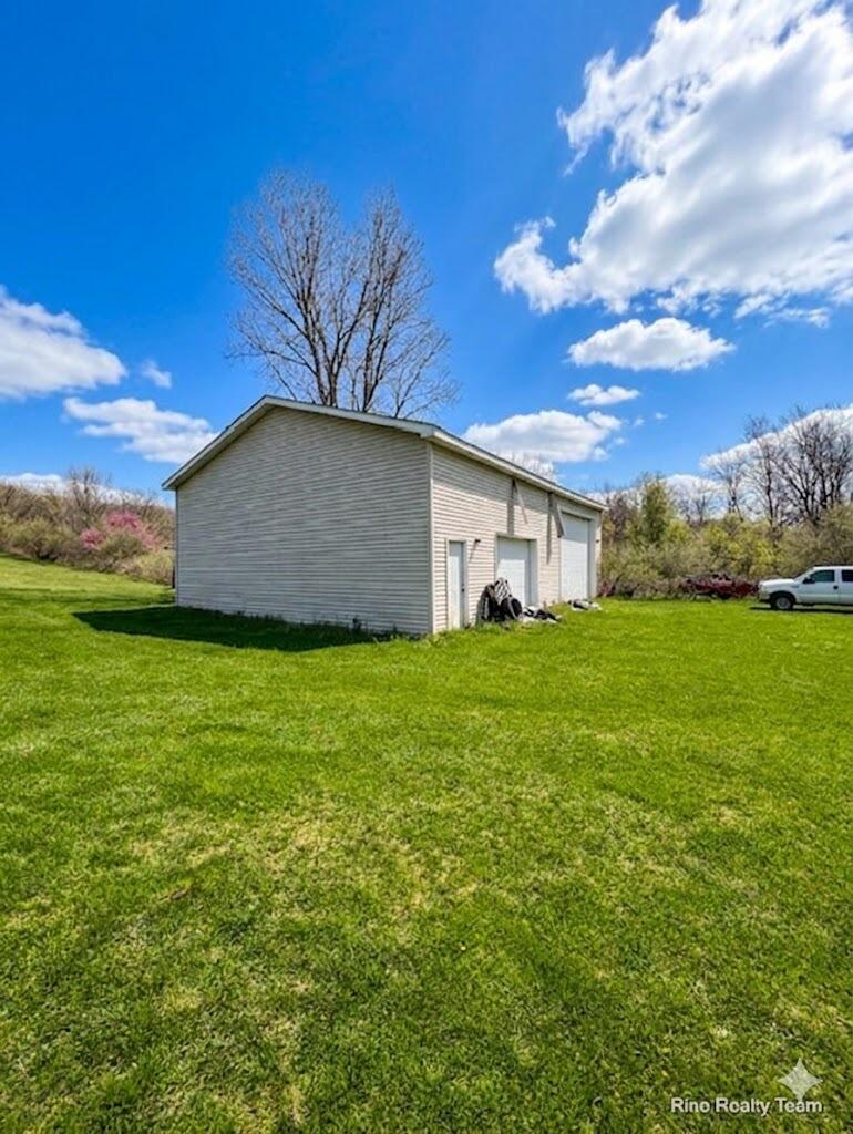 5655 Pingree Road Howell, MI 48843 - Photo 13 of 41 Pingree 9