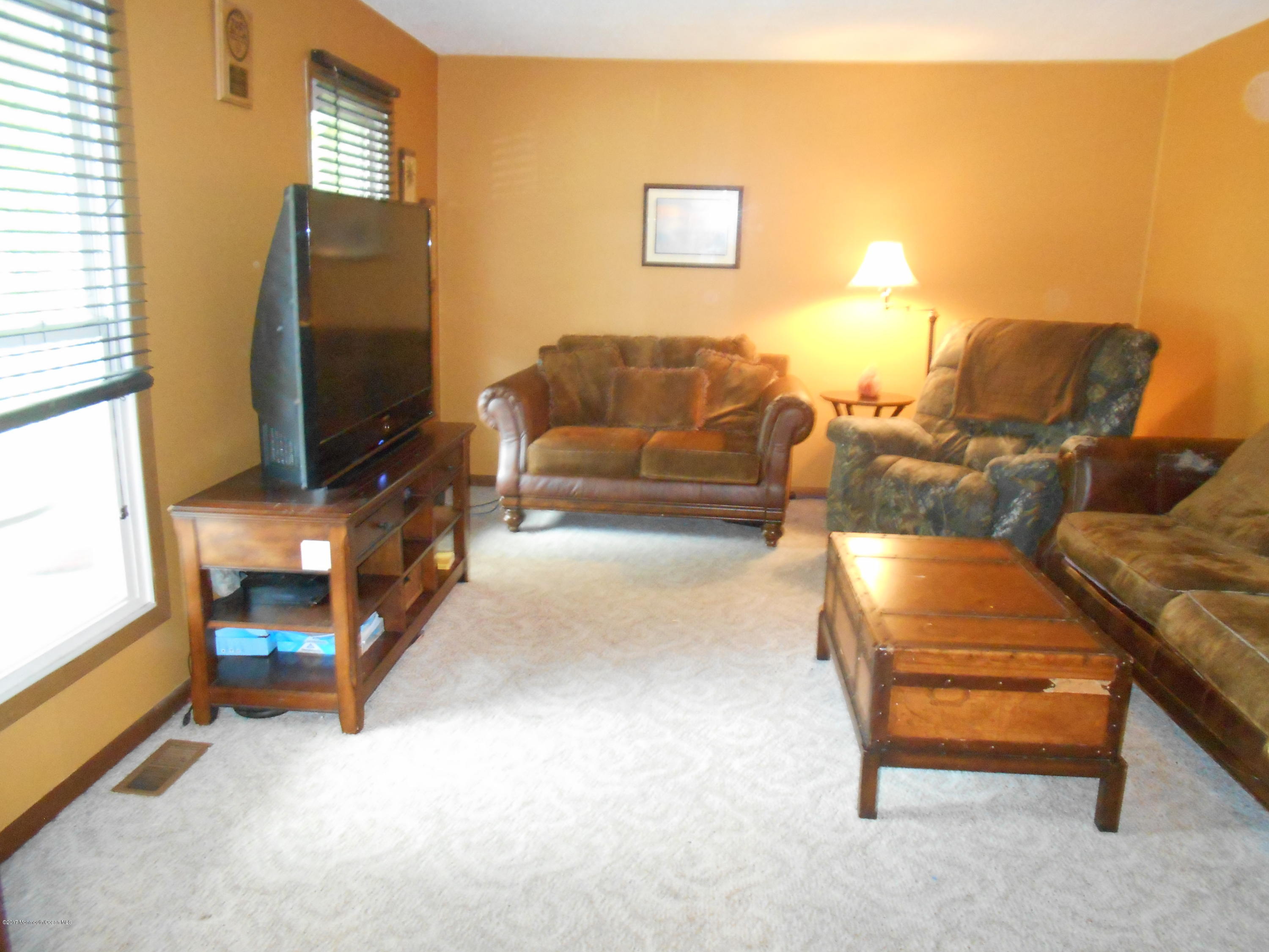 12 Hemlock Hill Road Jackson, NJ 08527 - Photo 6 of 26 DSCN6156