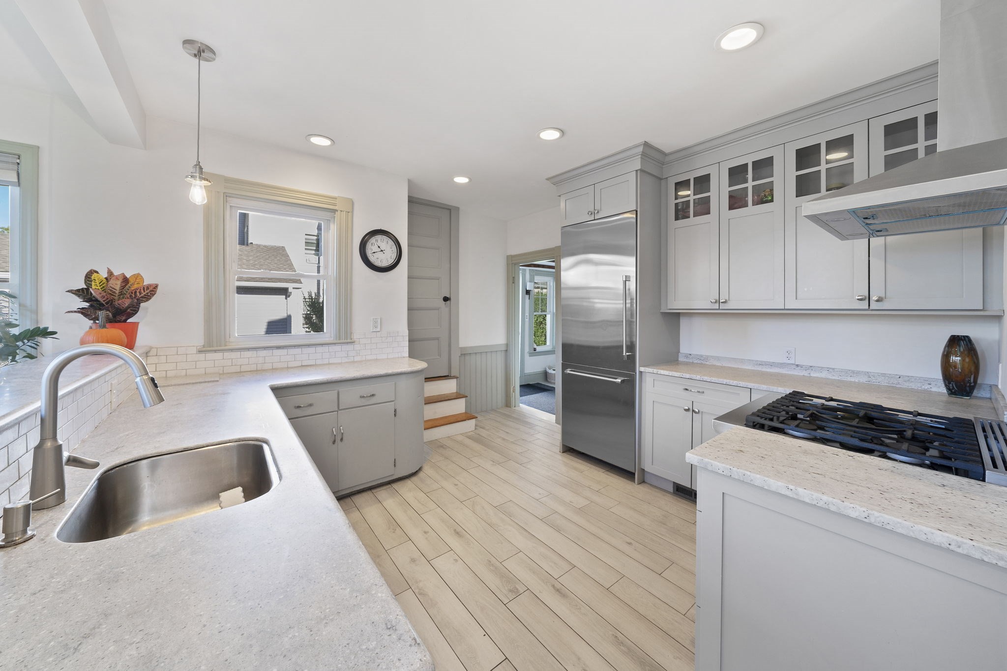 118 Merrymount Road Quincy, MA 02169 - Photo 6 of 41 Gallery Image 6