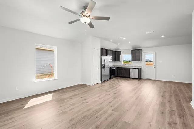 $268,900 | 8412 White Wolf Trail, Ponder, TX 76259