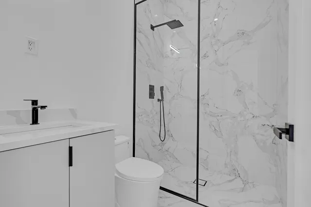 $1,100,000 | 501 West Elm Street, Unit 3, Chicago, IL 60610