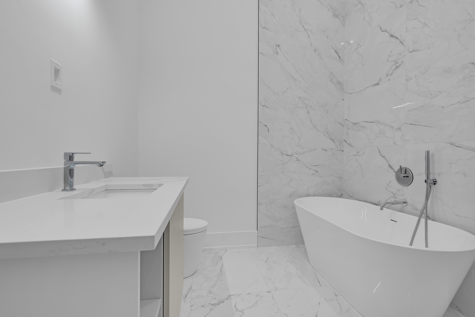 501 West Elm Street, Unit 3 Chicago, IL 60610 - Photo 19 of 27