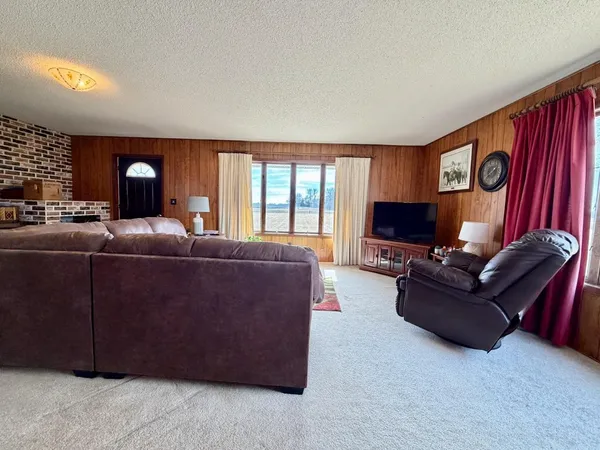 $240,500 | 19214 County Road 4, Elbow Lake, MN 56531