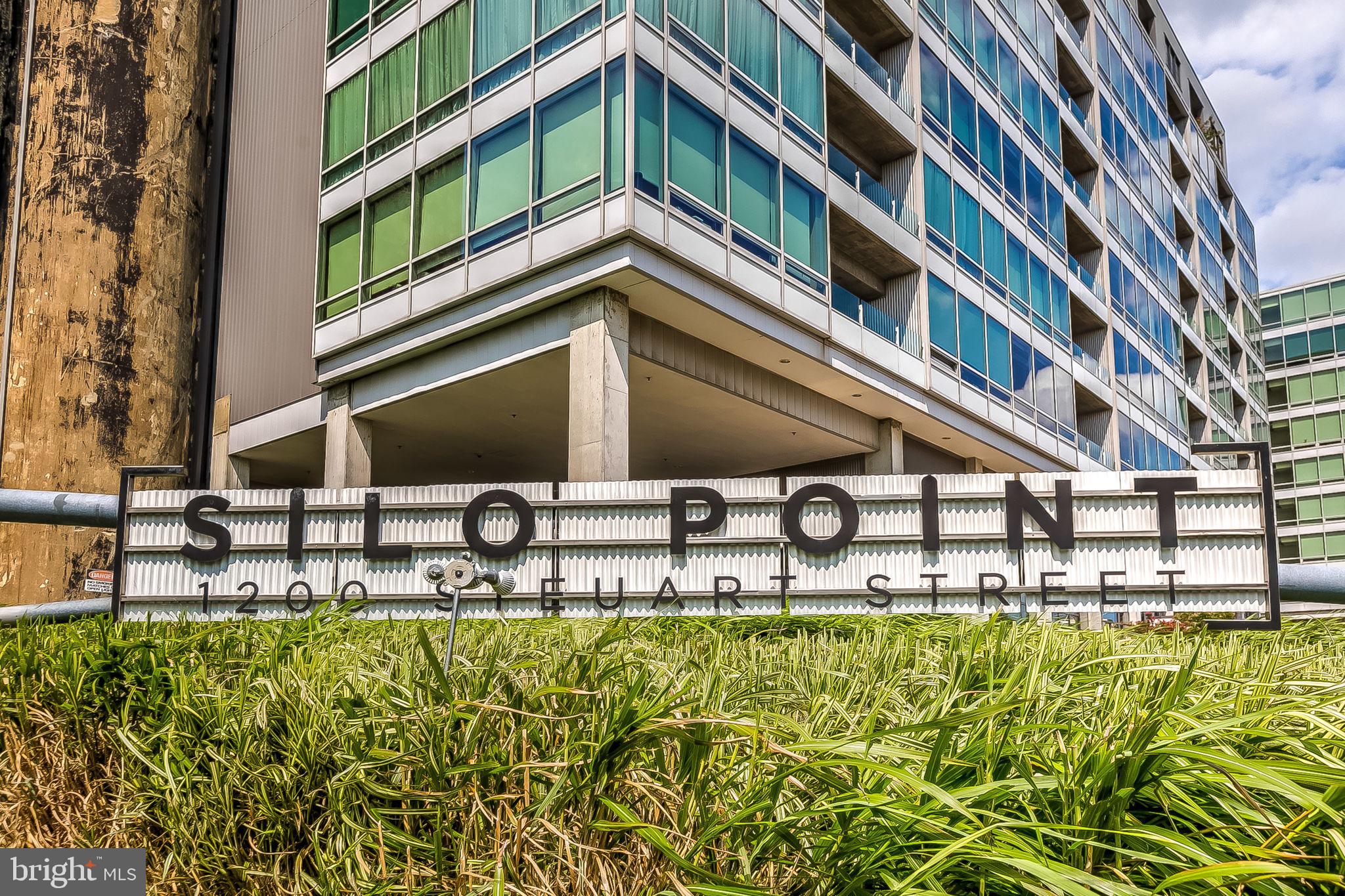 1200 Steuart Street, Unit 425 Baltimore, MD 21230 - Photo 21 of 33 a building view with swimming pool
