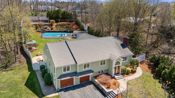$1,549,900 | 7 Michelle Drive, Burlington, MA 01803