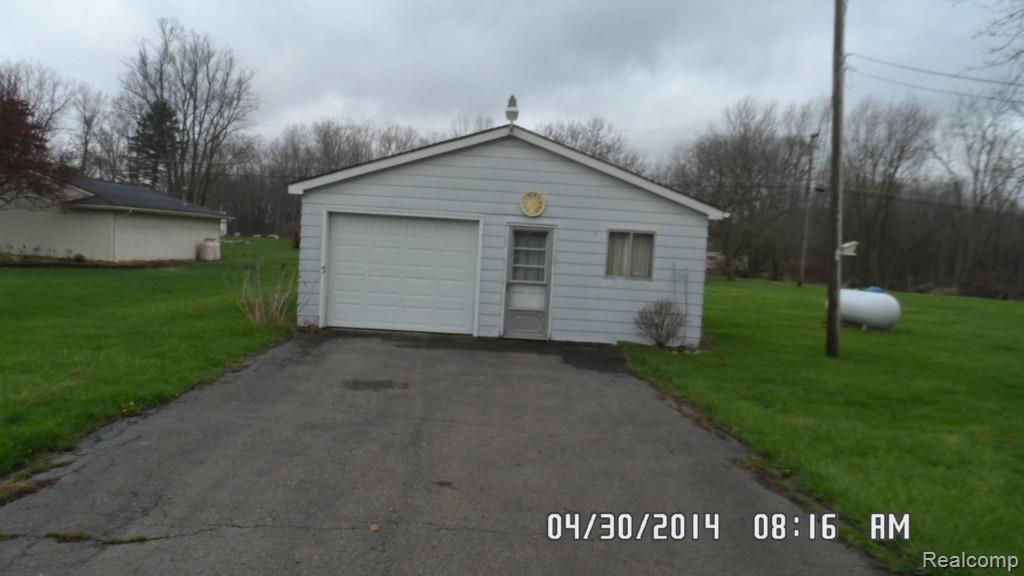 9207 Chubb Road Northville, MI 48167 - Photo 13 of 15 SAM_1228.jpg