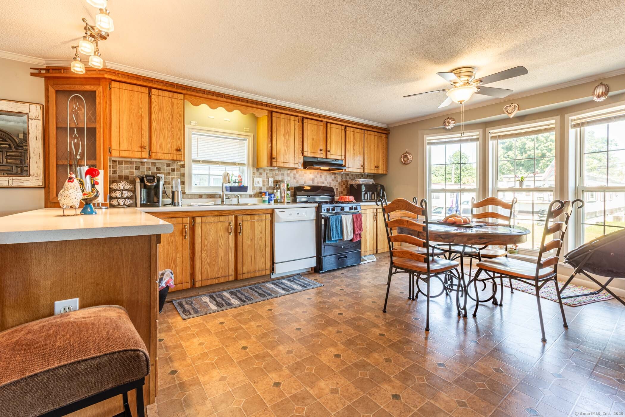 15 Sioux Road East Hartford, CT 06118 - Photo 1 of 1