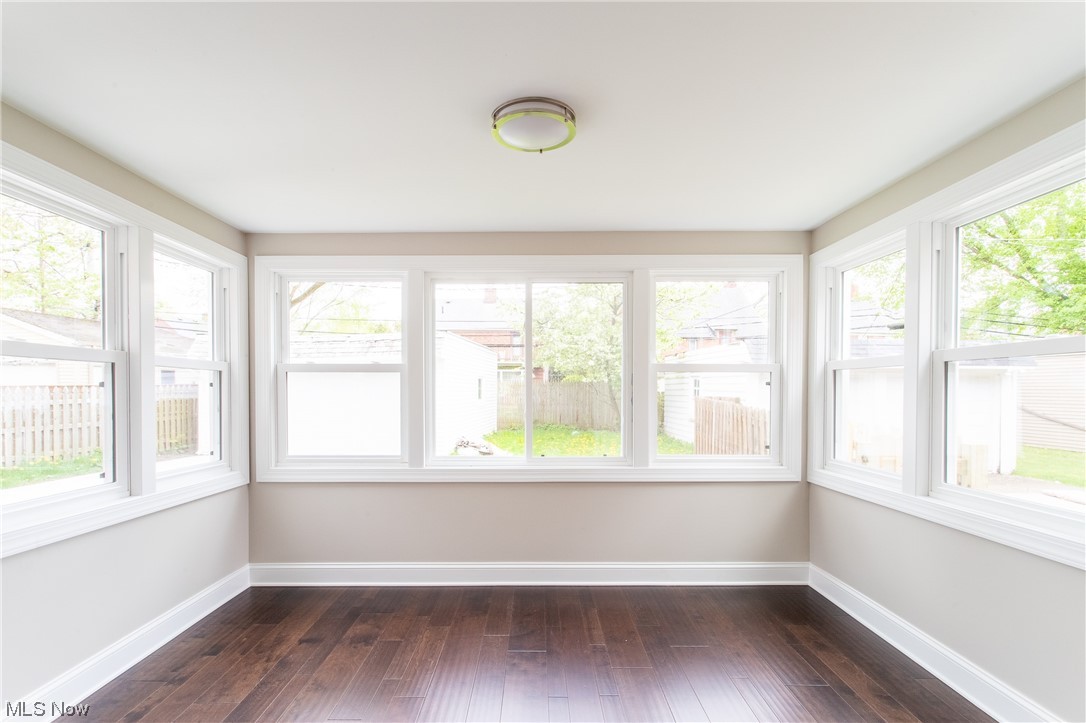 3910 Faversham Road Cleveland, OH 44118 - Photo 6 of 35 Gallery Image 6