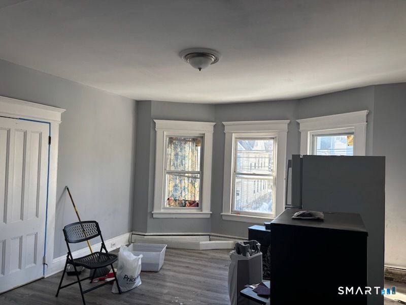 690 William Street Bridgeport, CT 06608 - Photo 24 of 25 Second Floor - Living Room.