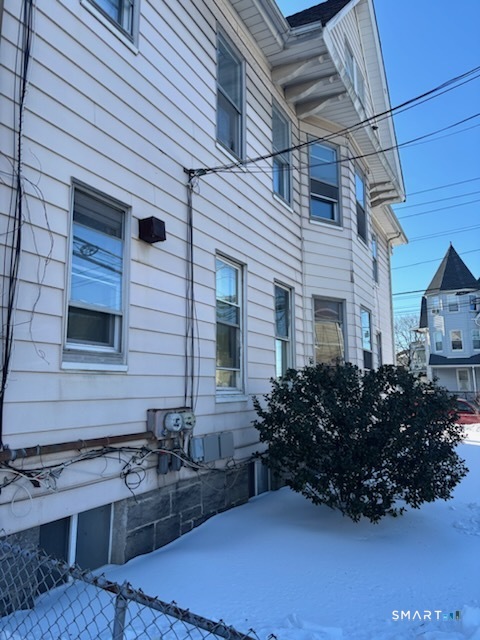 690 William Street Bridgeport, CT 06608 - Photo 5 of 25