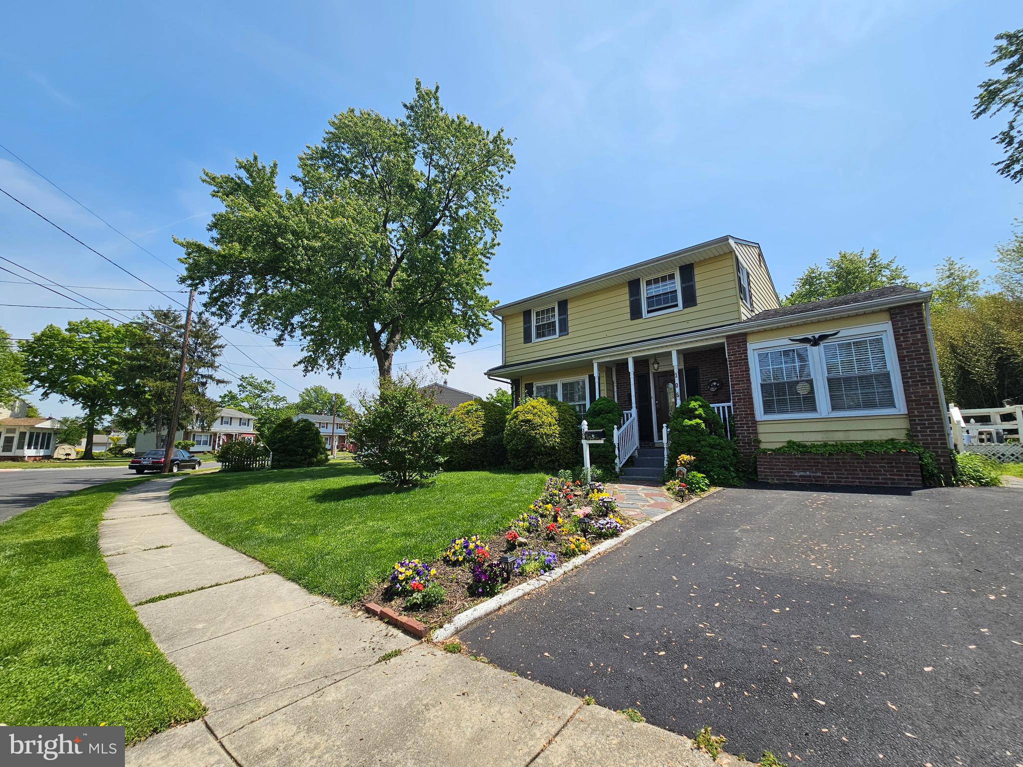 306 Ithaca Avenue Delran, NJ 08075 - Photo 2 of 37