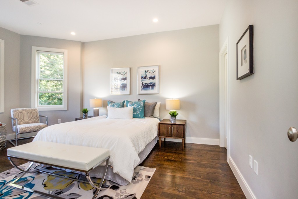 7 Langford Park, Unit 3 Boston, MA 02119 - Photo 2 of 23